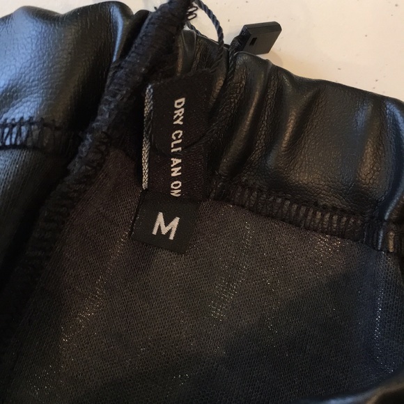 TLZ L’FEMME Black Matte Vinyl Off The Shoulder Top - Picture 6 of 8